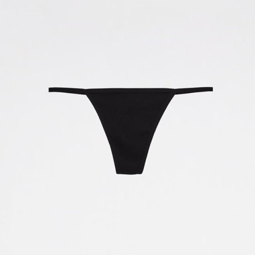 ZARA SEAMLESS THONG BLACK | 1223/704 SIZE M-L
